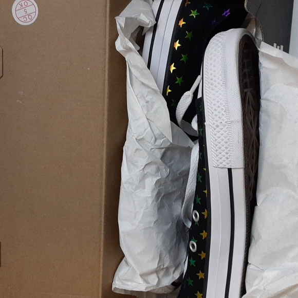 Converse Chuck Taylor All Star Archive OX Foil Star Print Sneakers 5 Youth - Picture 7 of 8